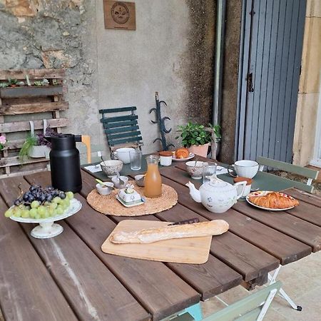 Domaine De Capoulade Bed and Breakfast Ναρμπόν Εξωτερικό φωτογραφία
